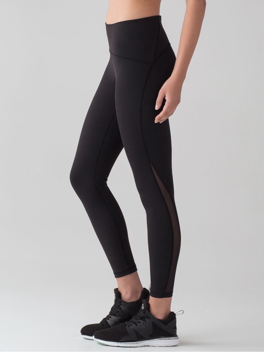 Lululemon Train Times 7/8 Pant *25"
Black, size 4